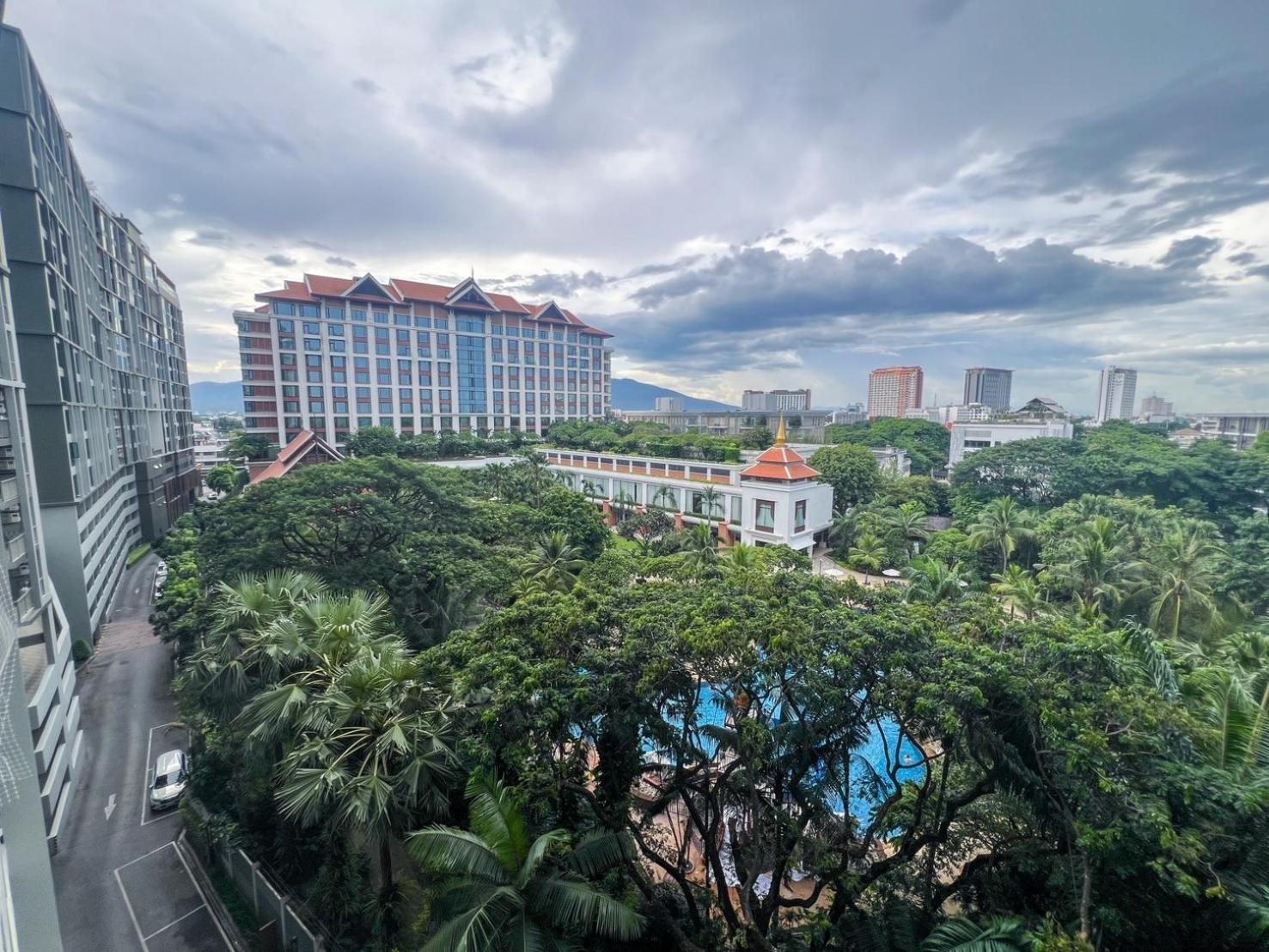 The Astra Luxury Condo In Town Chiang Mai Exterior photo