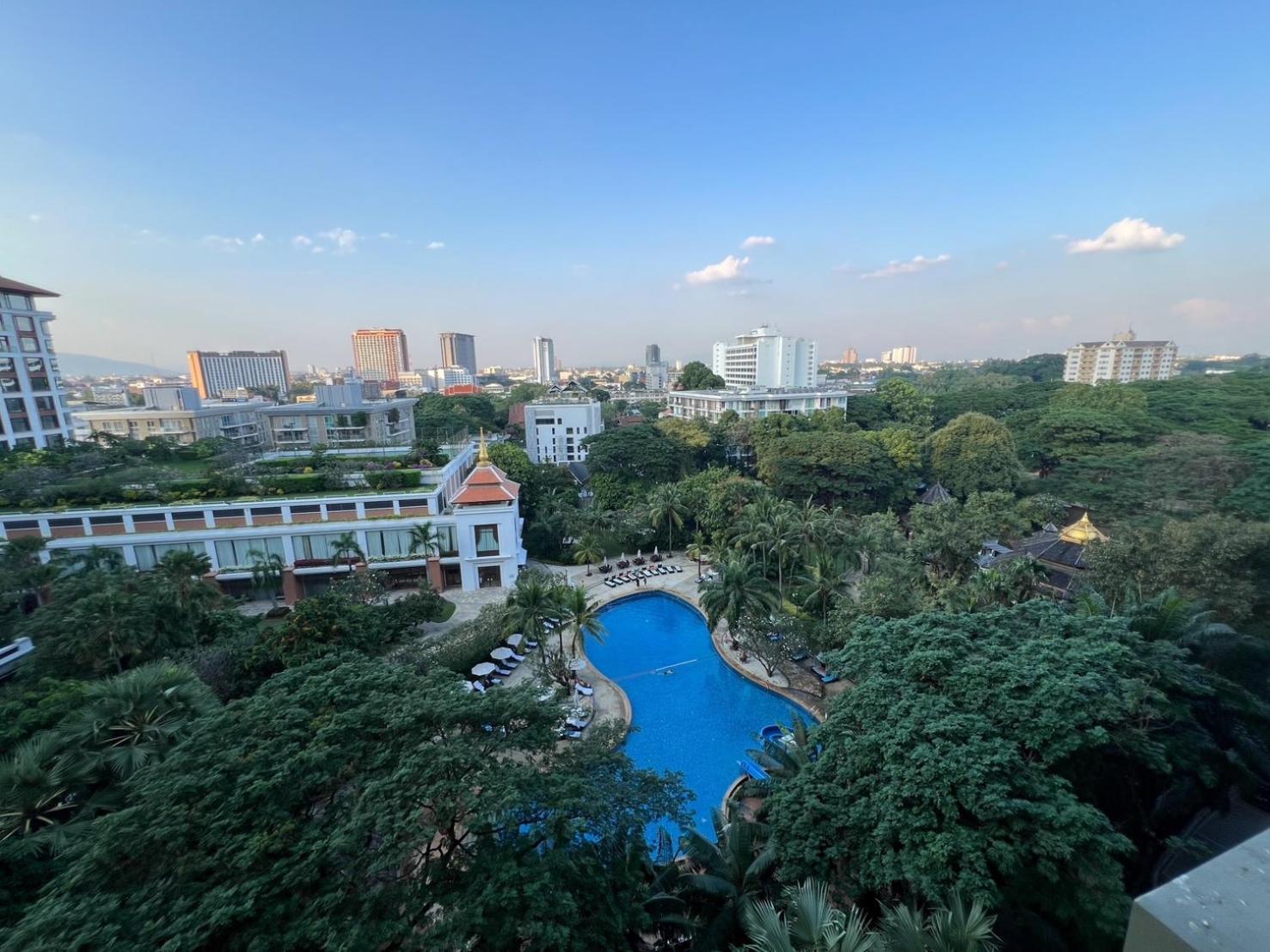 The Astra Luxury Condo In Town Chiang Mai Exterior photo
